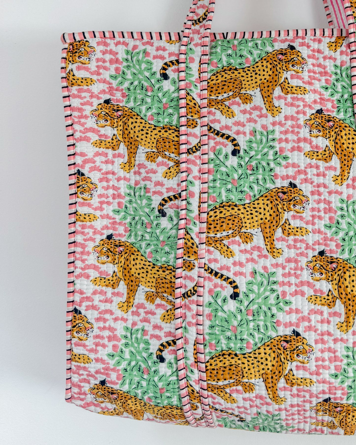White and pink tiger l Big tote bag in quilted cotton