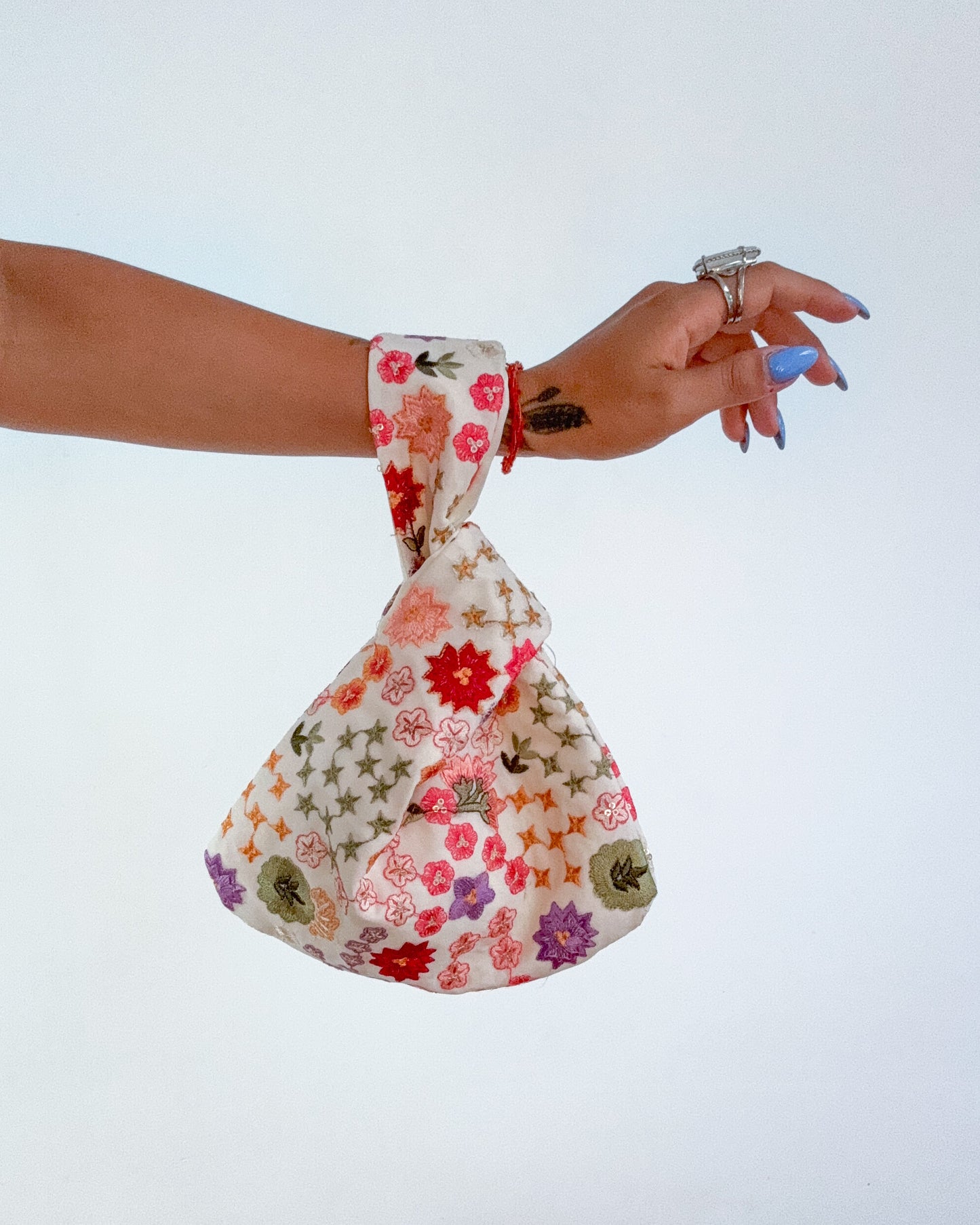 Handmade Embroidered Knot Bag | White garden