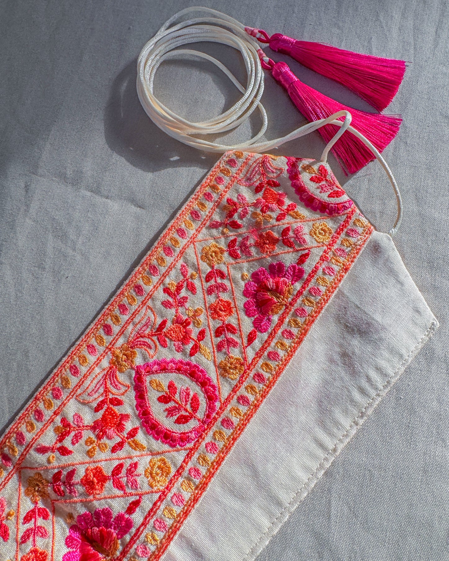 Ceinture bohème brodée