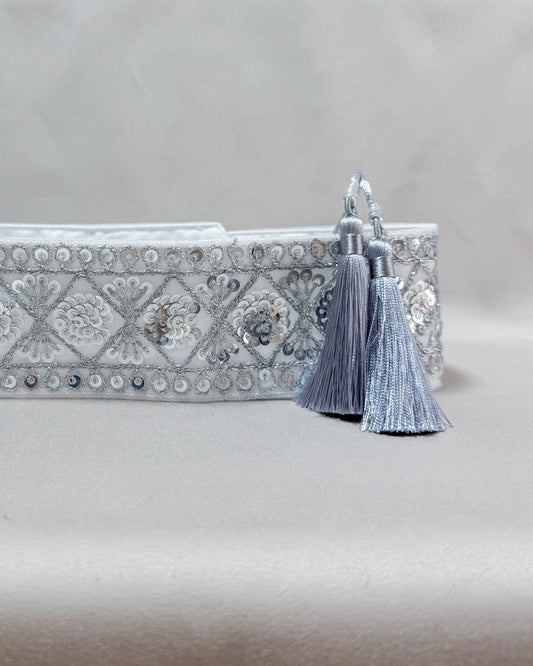 Bohemiam silver belt with embroidered flowers and tassels