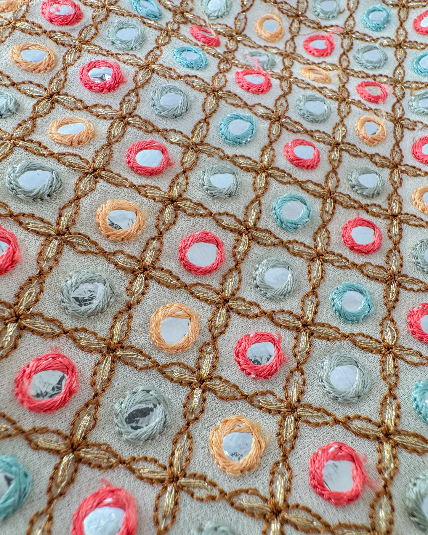 Banane brodée faite main – Colorée & Unique