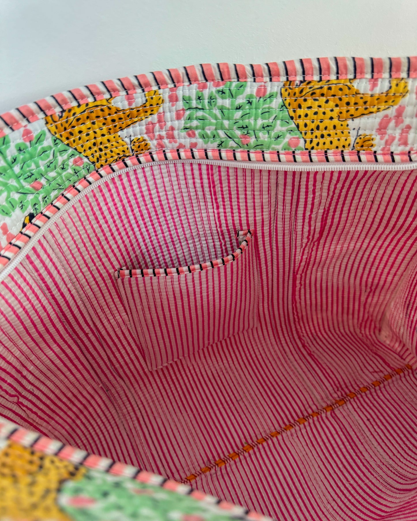 White and pink tiger l Big tote bag in quilted cotton