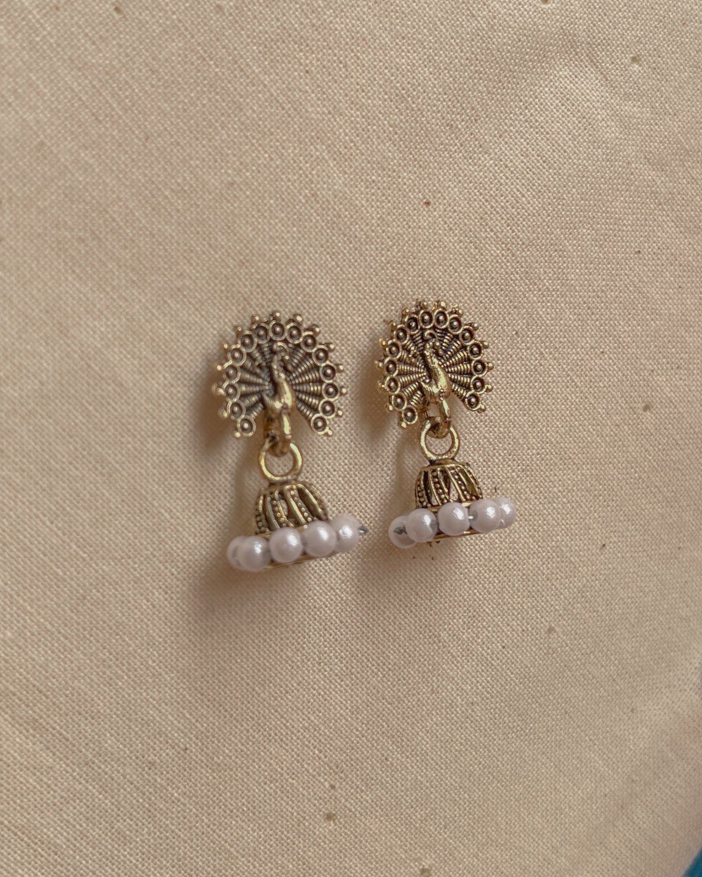 Petites boucles d'oreilles jhumkas