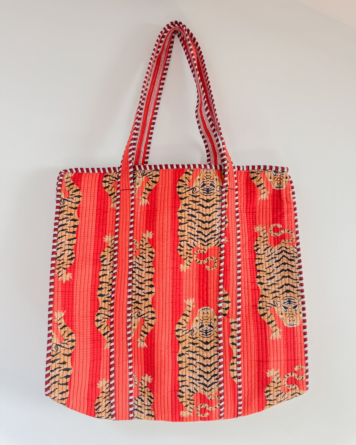 Red Tiger l Big tote bag in quilted cotton