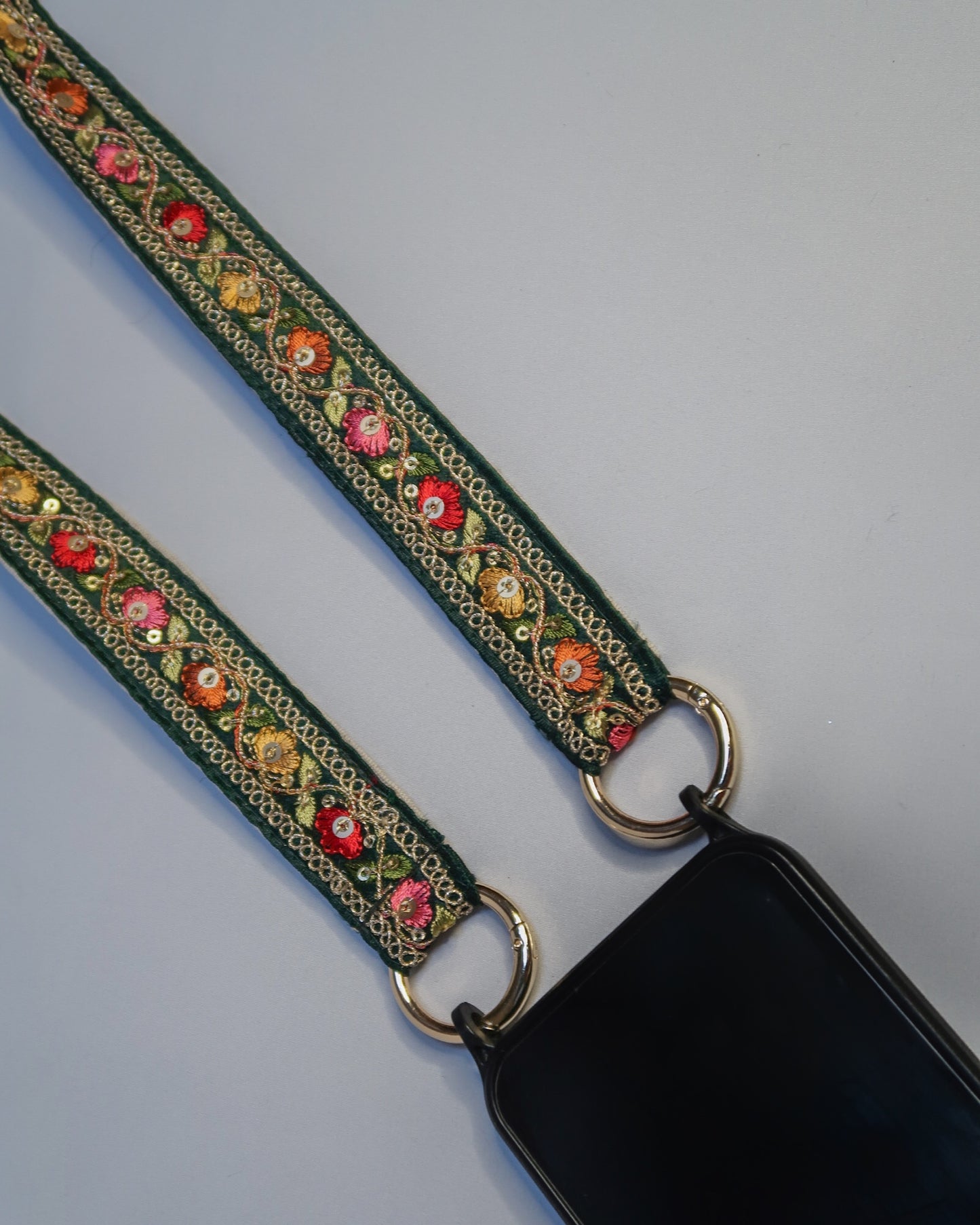 Lanière brodée vert sapin – Fleurs colorés