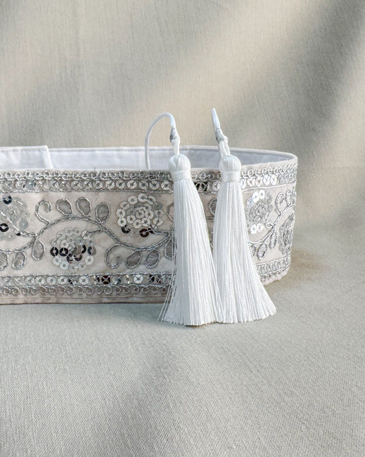 Bohemiam silver belt with embroidered flowers and tassels