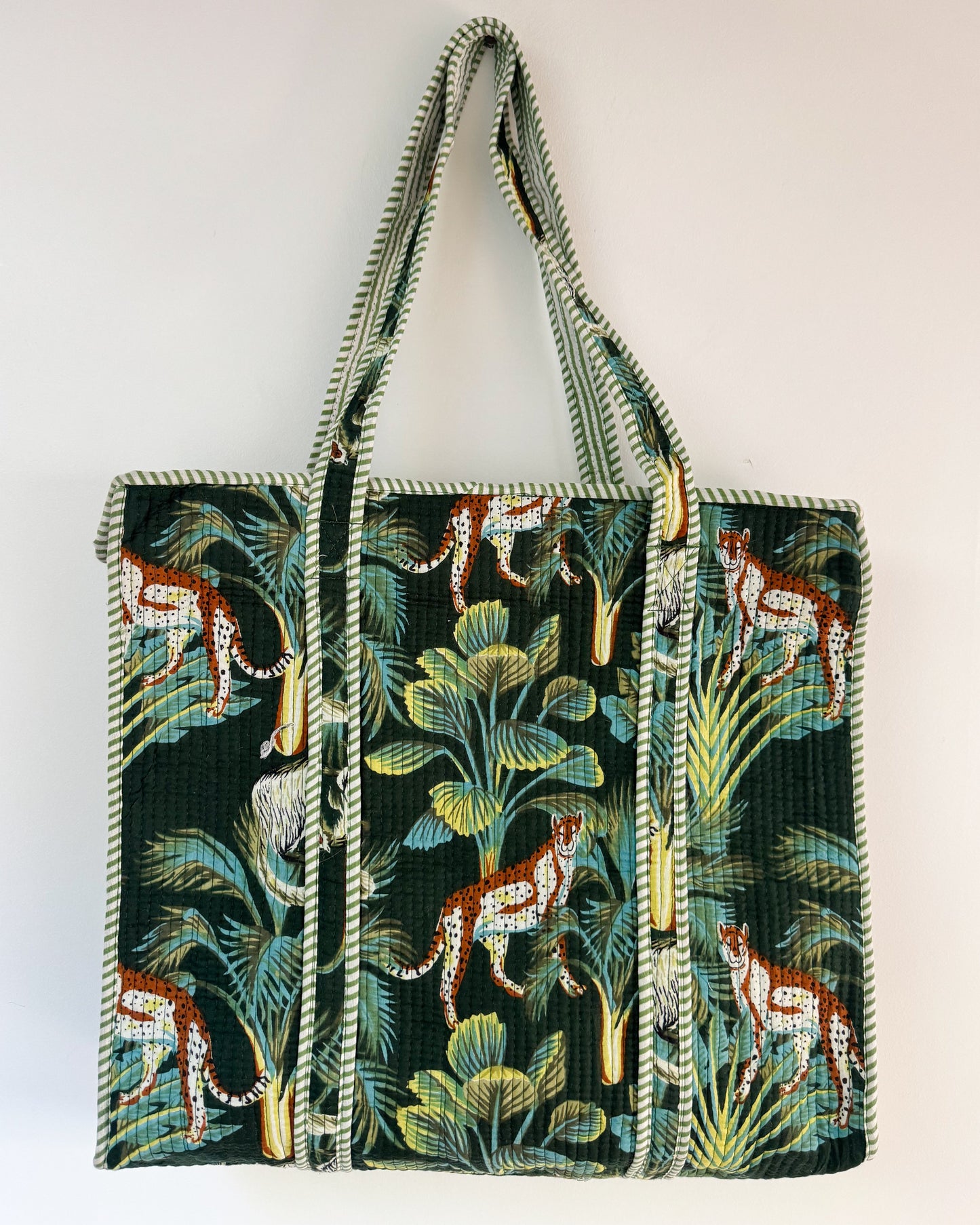 Green with tigers l Big tote bag in quilted cotton