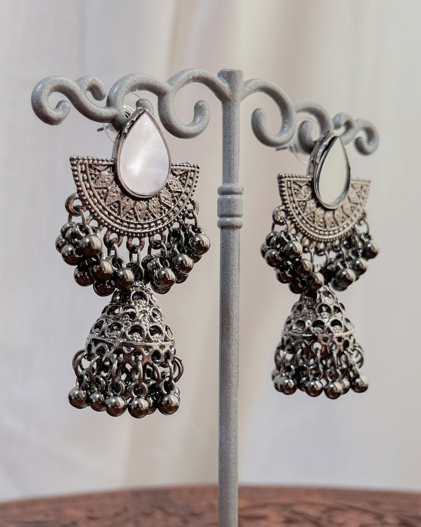 Boucles d’oreilles indiennes argentées à miroirs 