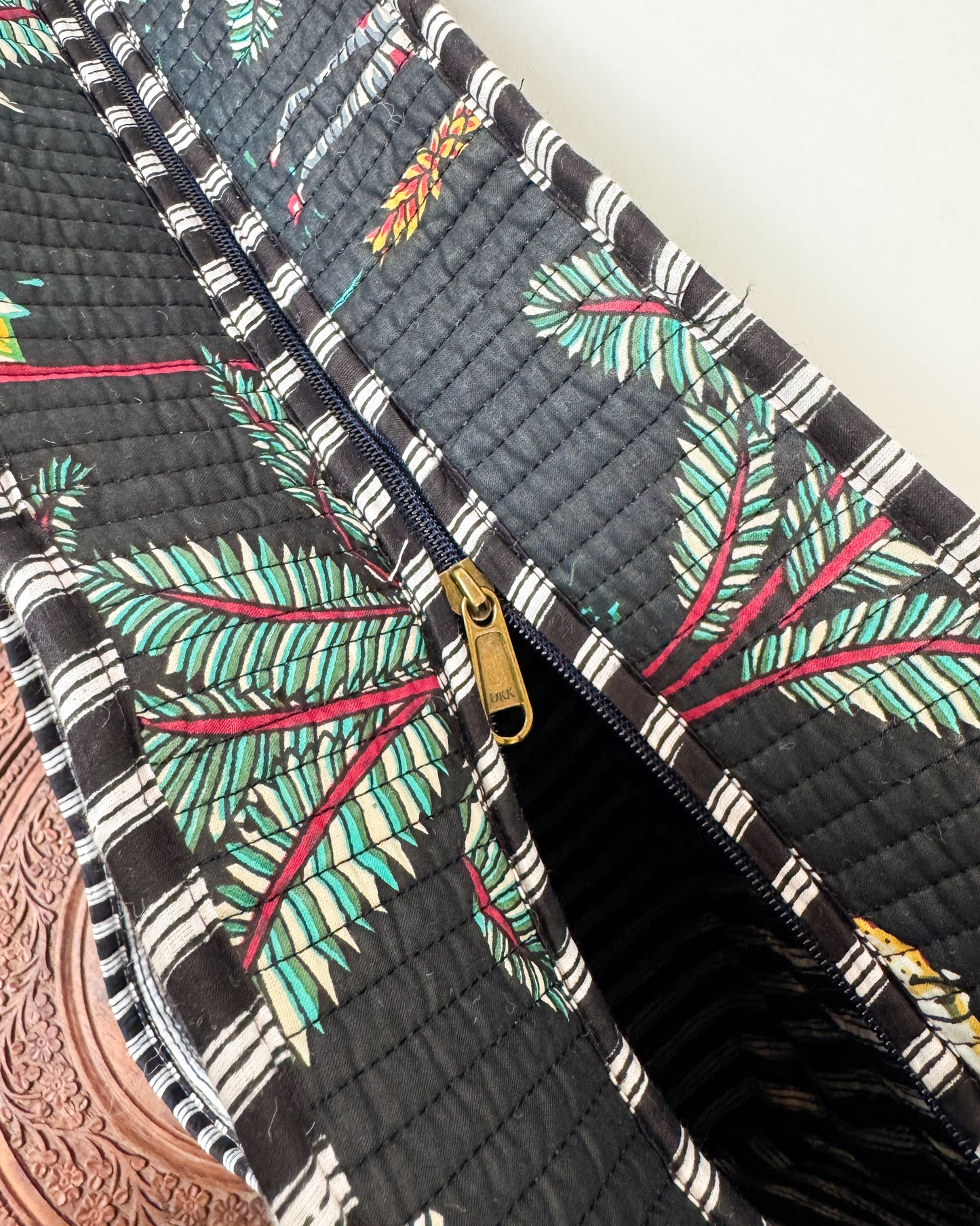 Black forest l Big tote bag in quilted cotton
