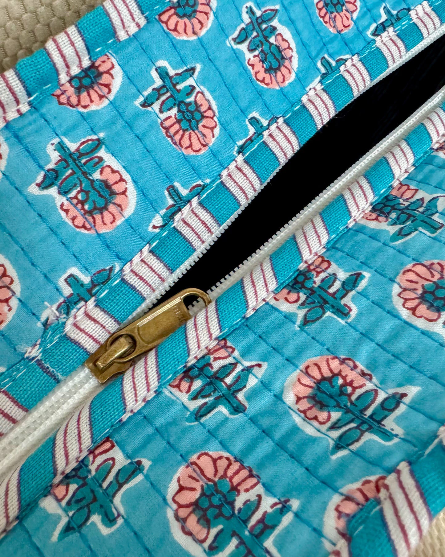 Blue flowers l Big tote bag in quilted cotton