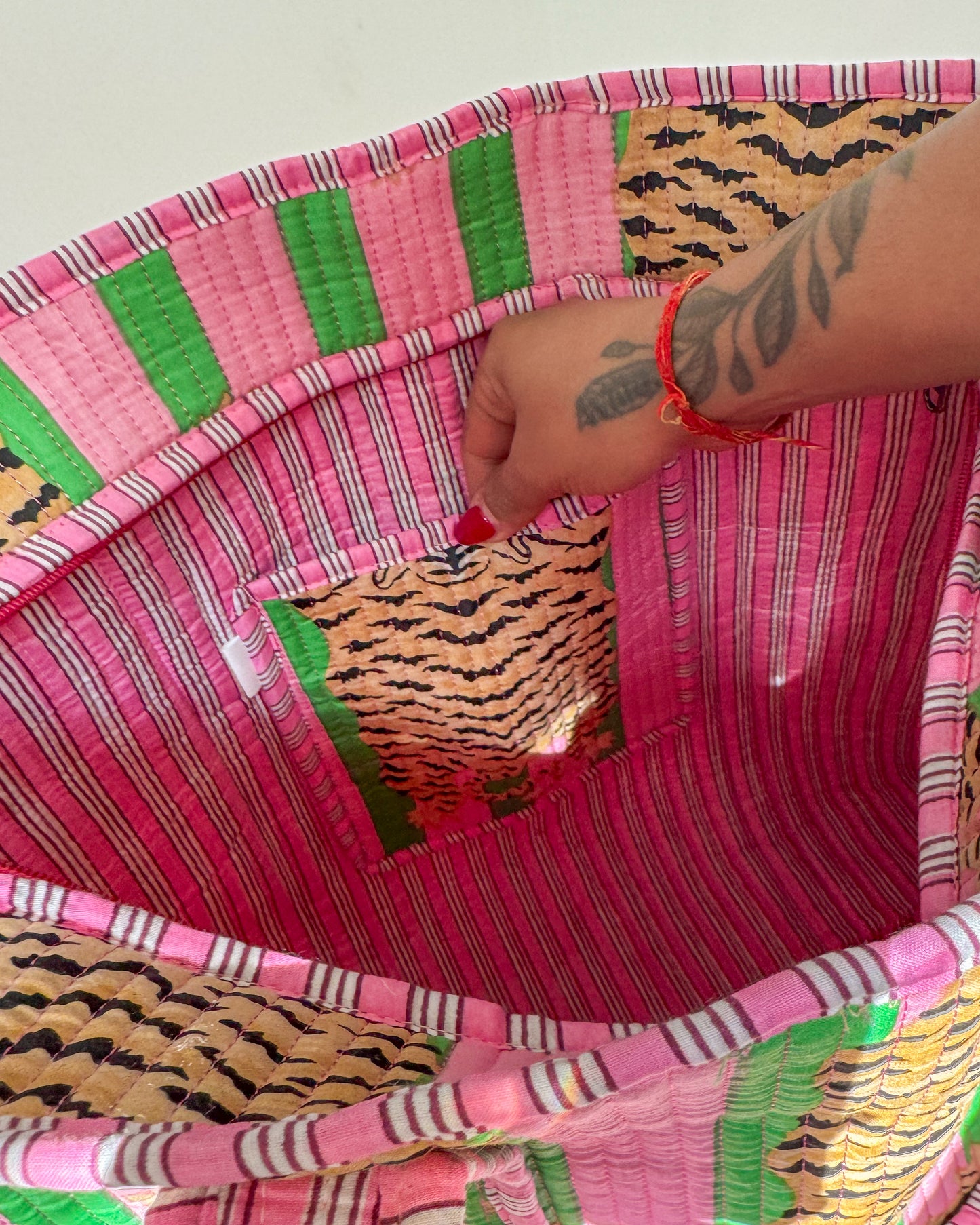 Pink and green tiger l Big tote bag in quilted cotton