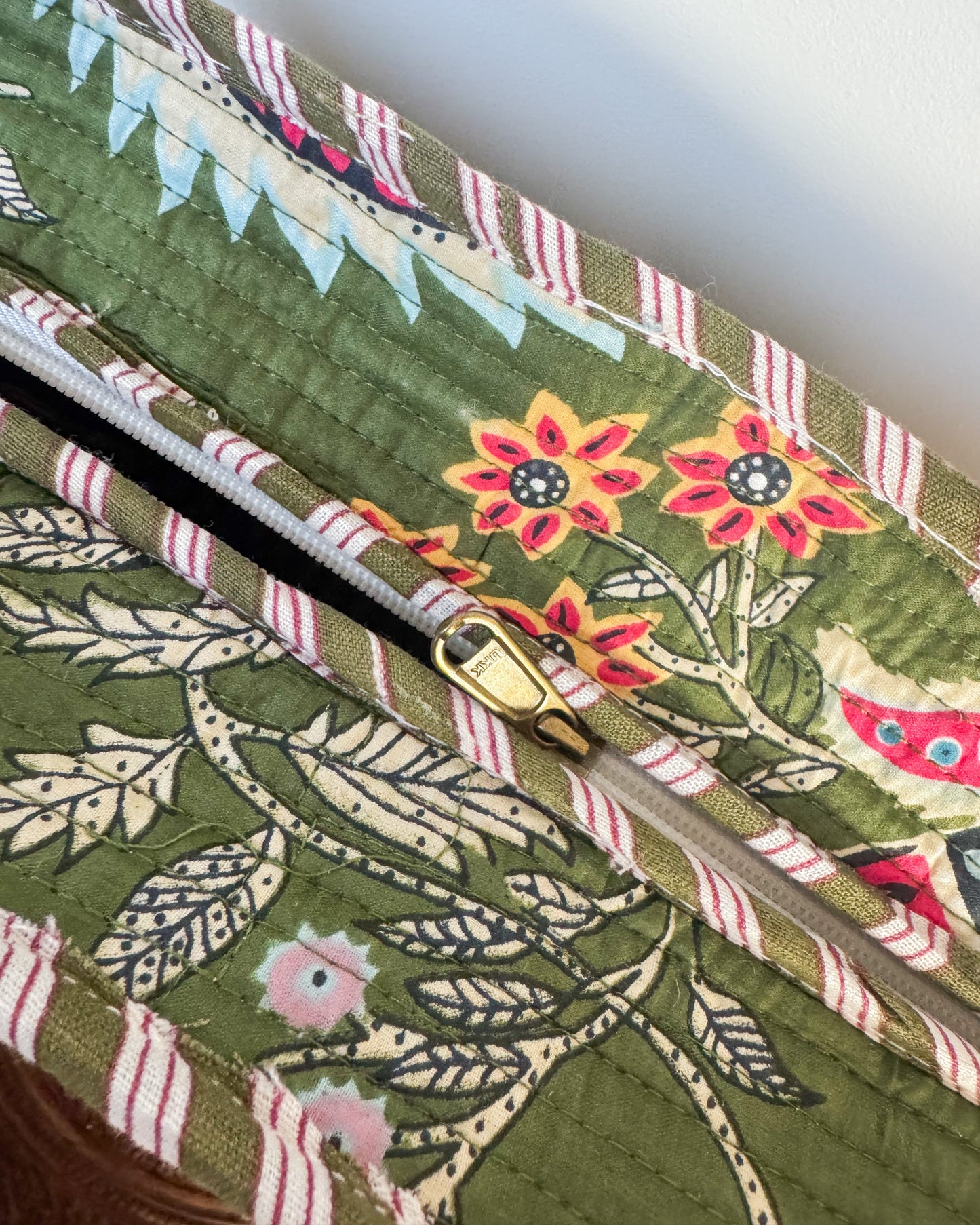 Green with flowers l Big tote bag in quilted cotton