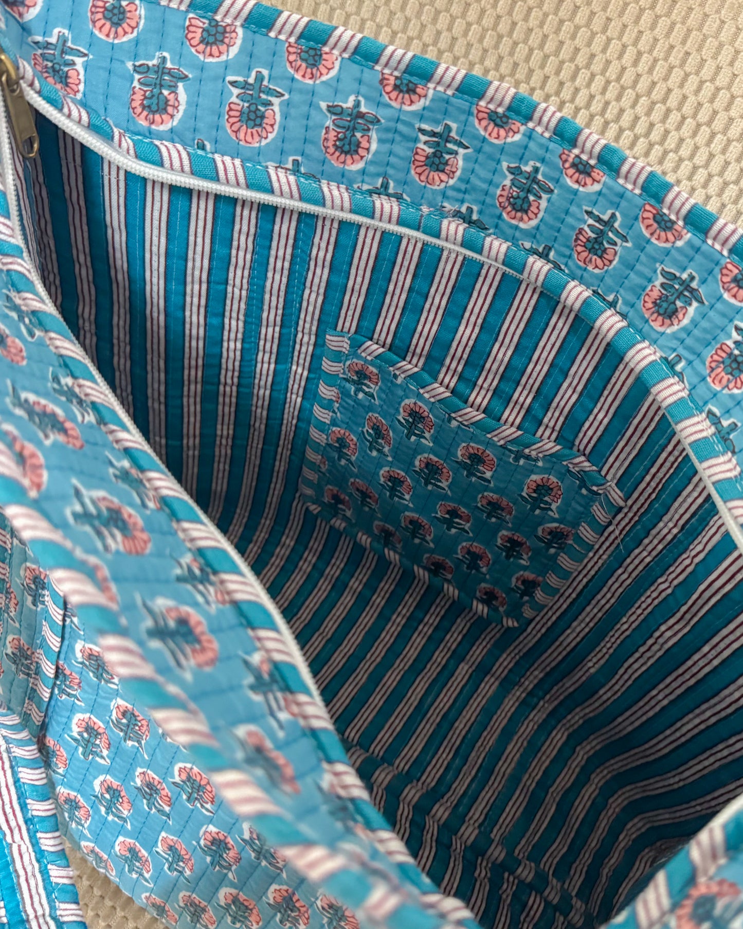 Blue flowers l Big tote bag in quilted cotton