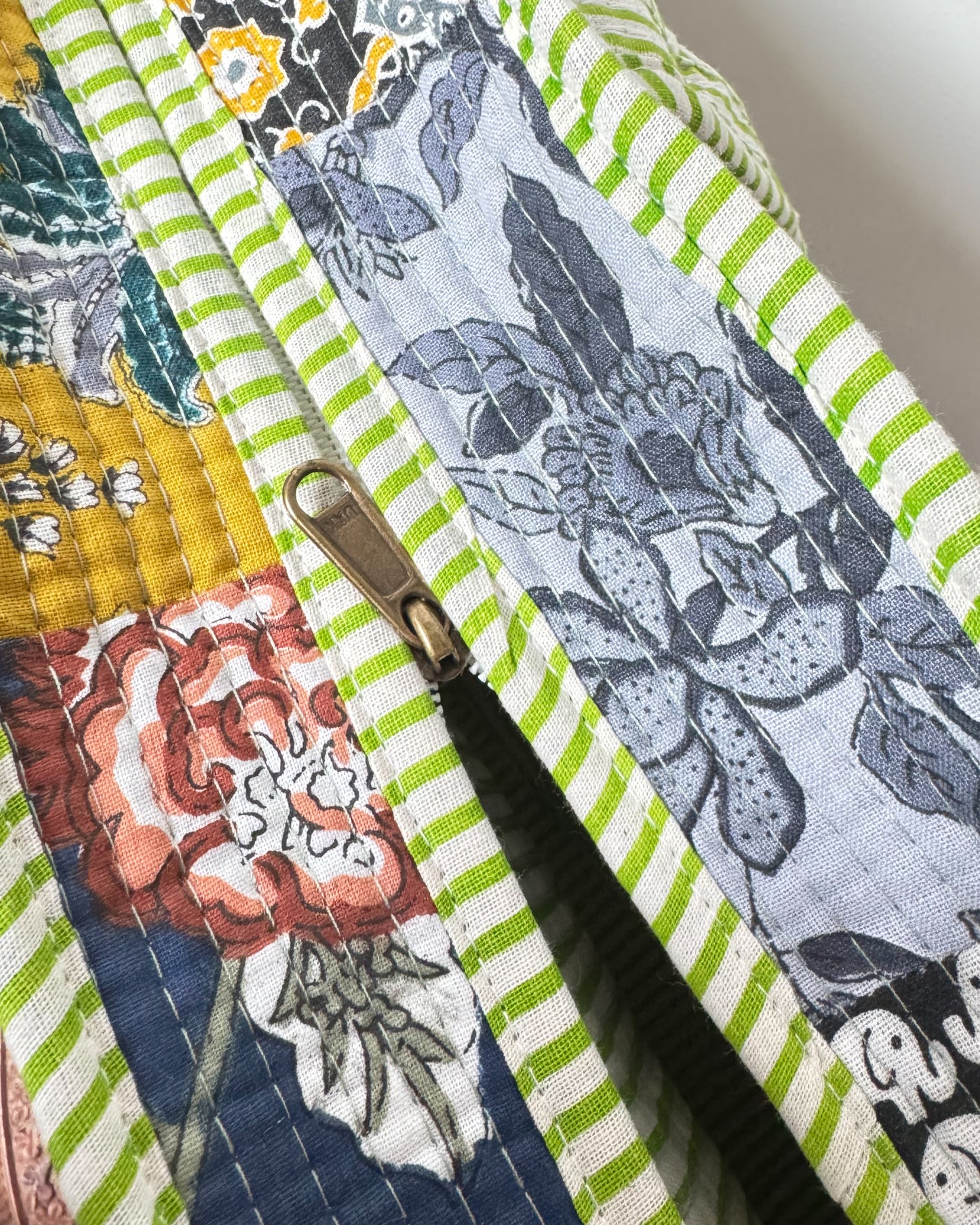 Patchwork green l Big tote bag in quilted cotton