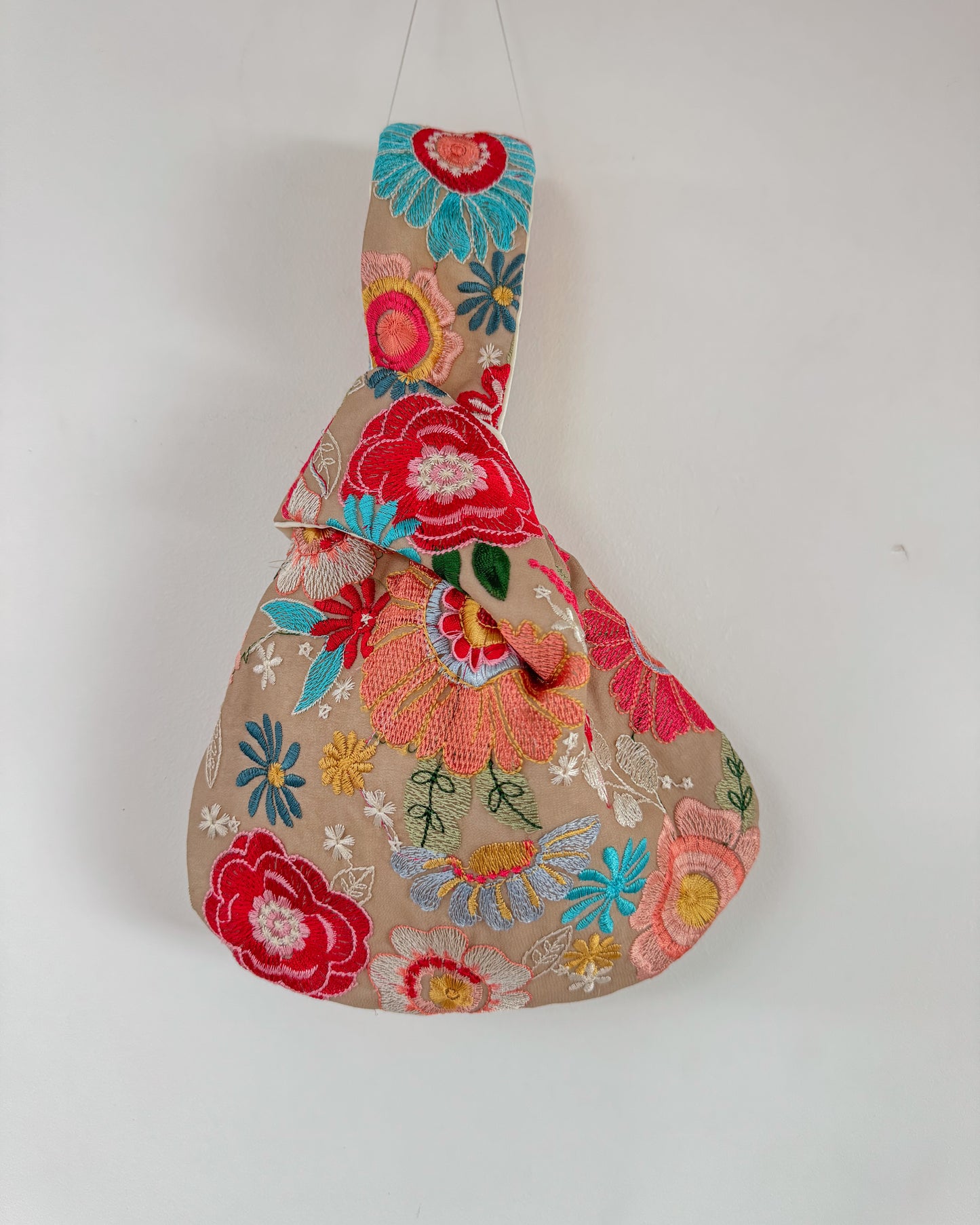 Handmade Embroidered Knot Bag | Beige garden