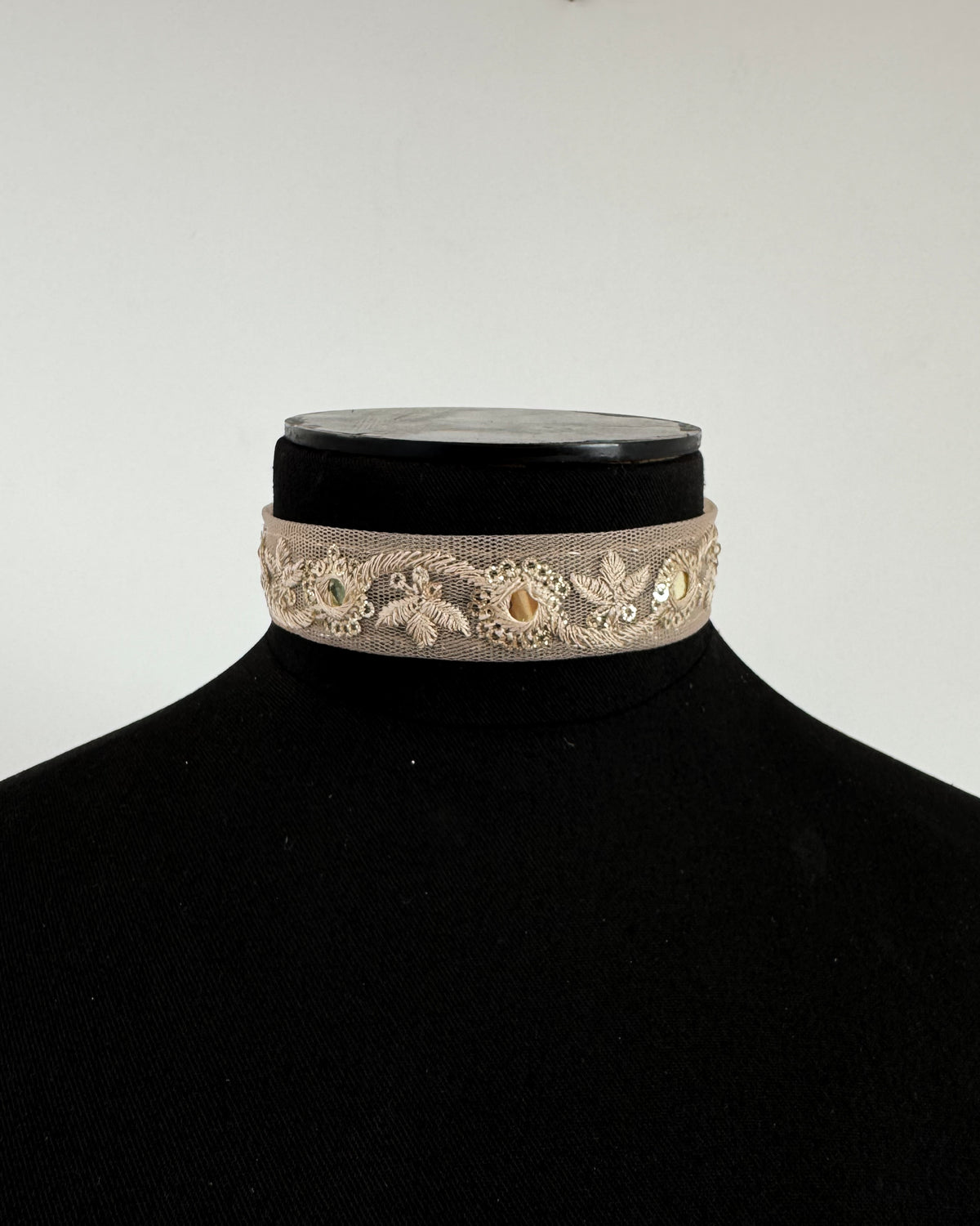 Golden lace embroidered choker