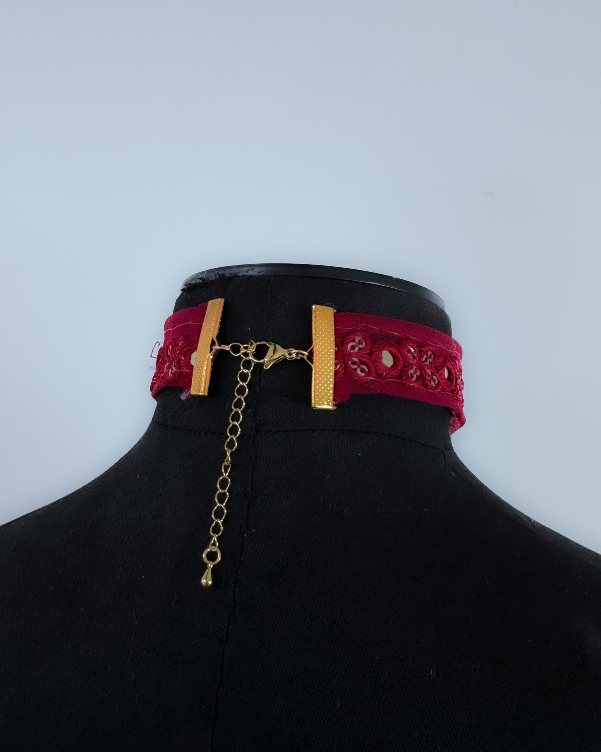 Red embroidered choker