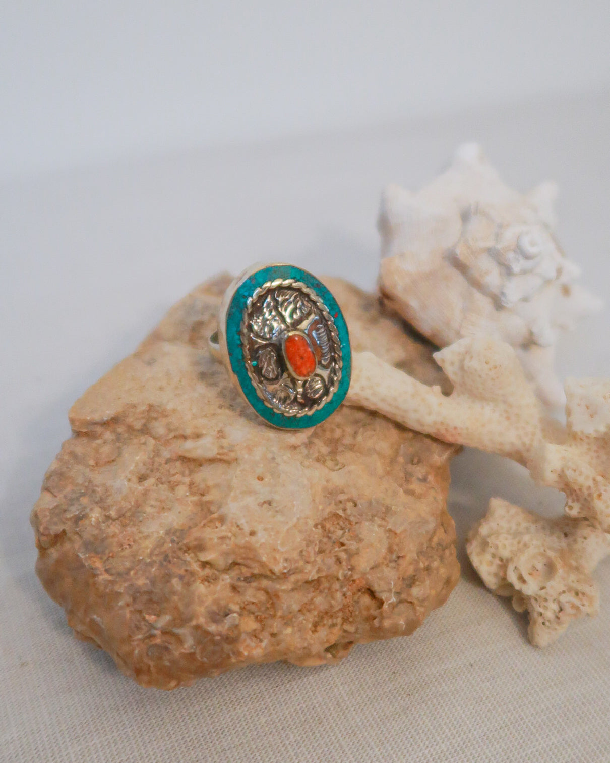 Big tibetan stone ring | Turquoise and orange