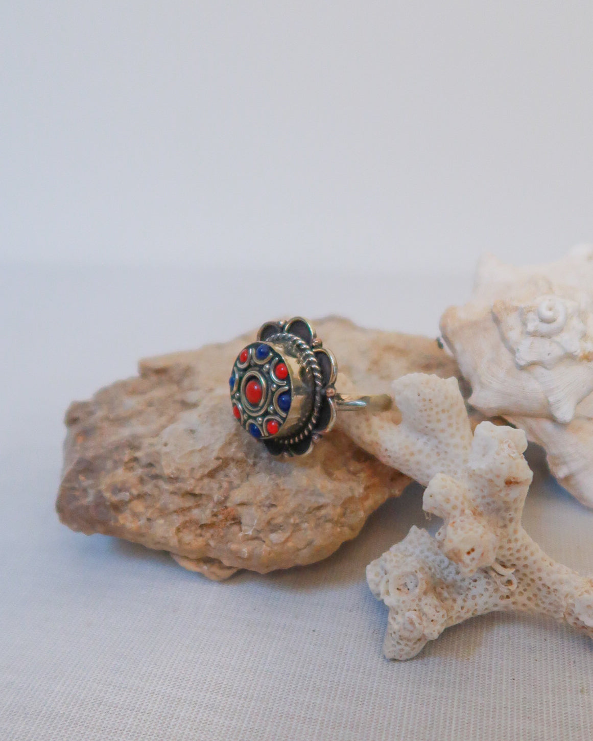 Big tibetan stone ring | Floral dark blue and red