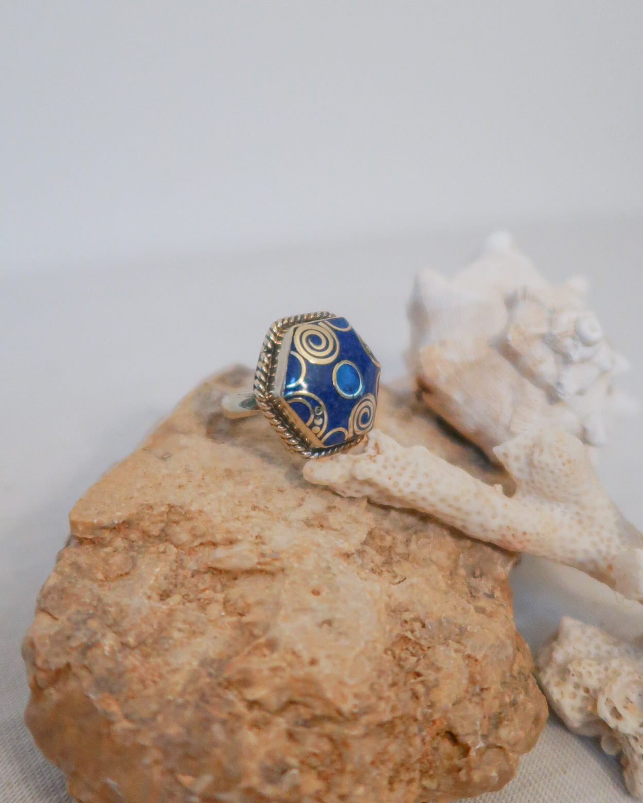 Big tibetan stone ring | Dark blue