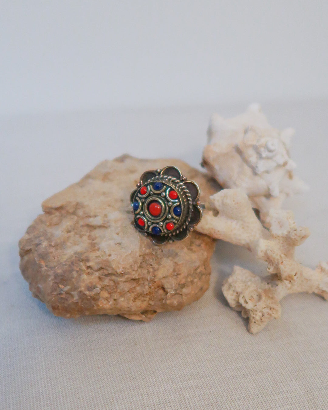 Big tibetan stone ring | Floral dark blue and red